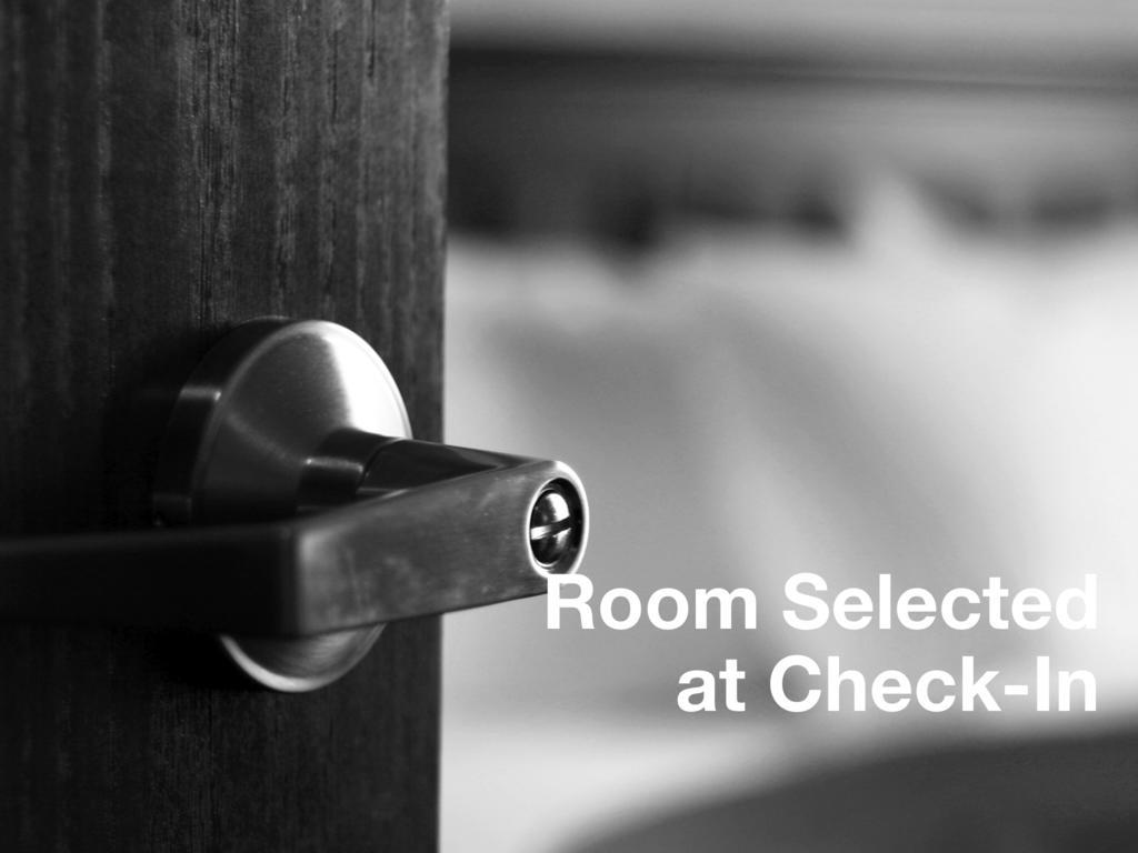 Mcgill University New Residence Hall Montreal Room photo